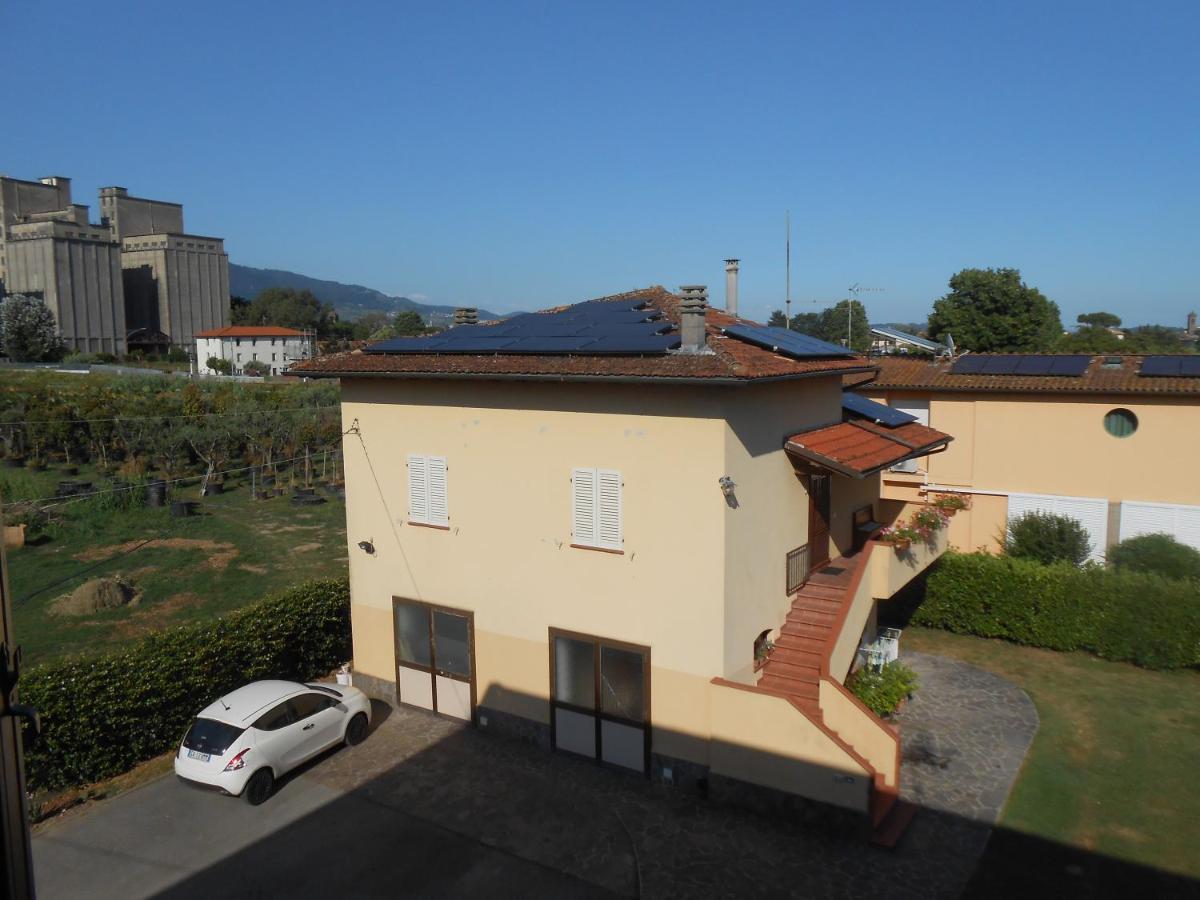 Casa vacanze Orsi Lucca Esterno foto