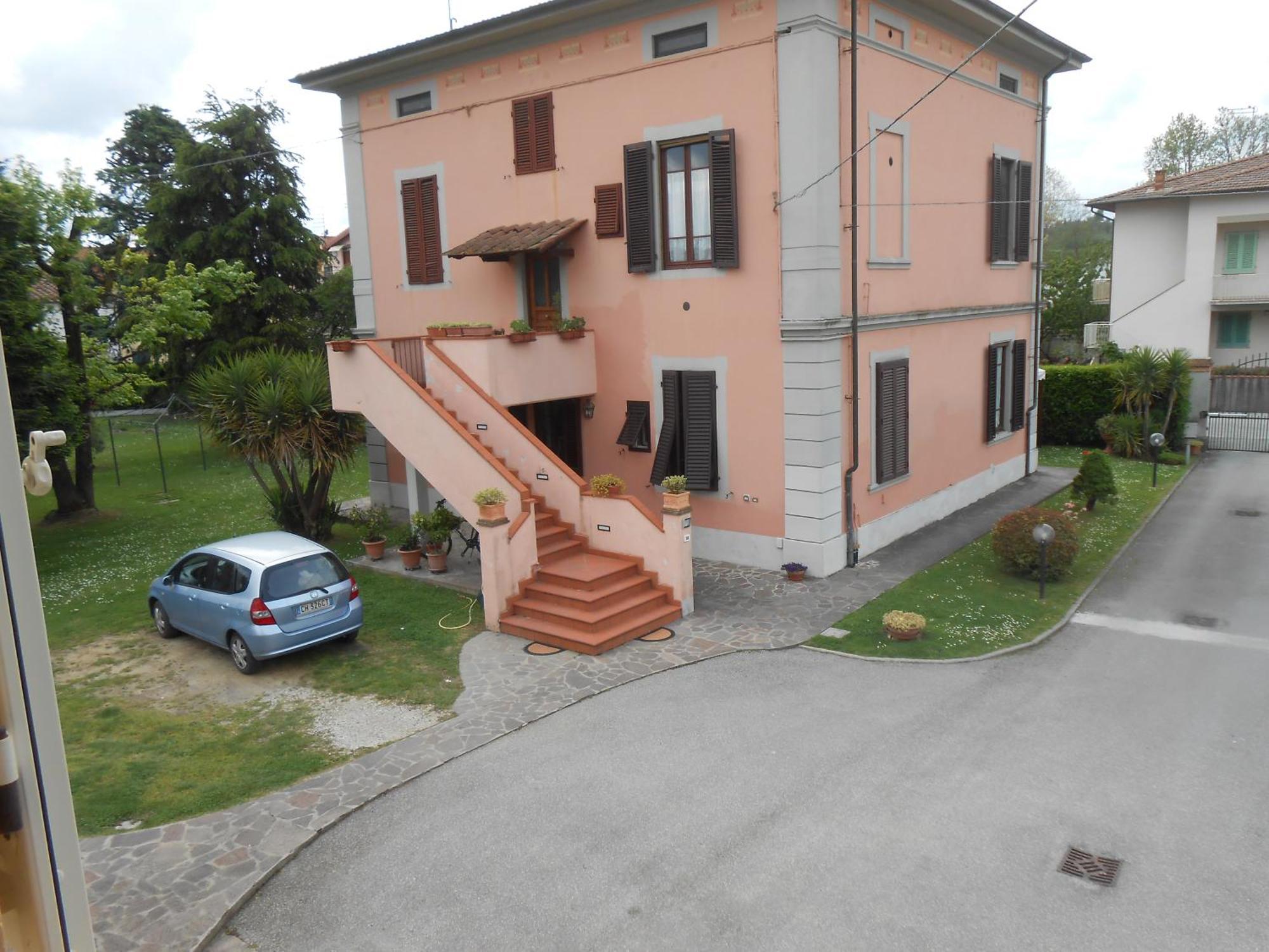 Casa vacanze Orsi Lucca Esterno foto