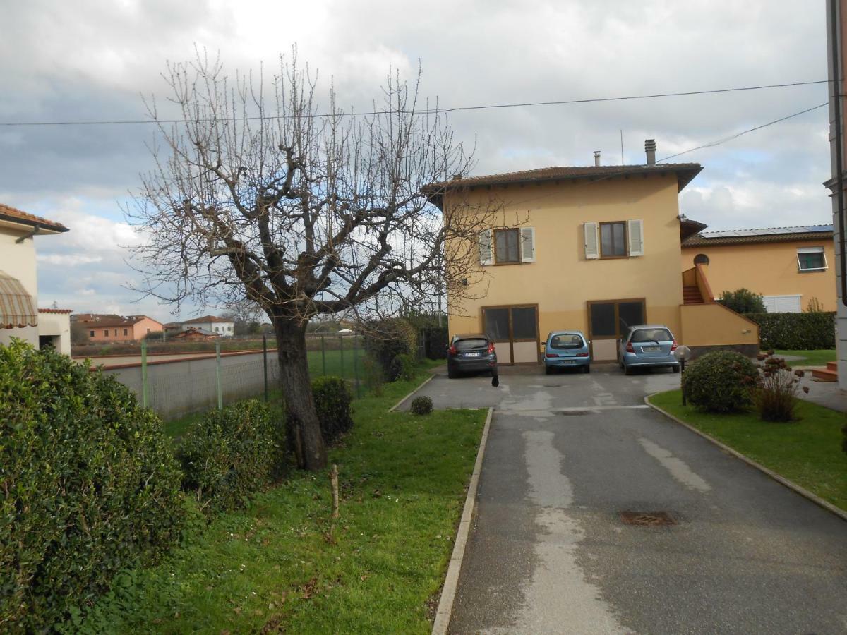 Casa vacanze Orsi Lucca Esterno foto