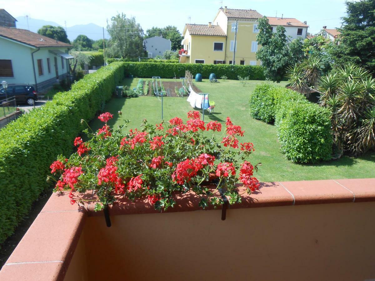 Casa vacanze Orsi Lucca Esterno foto