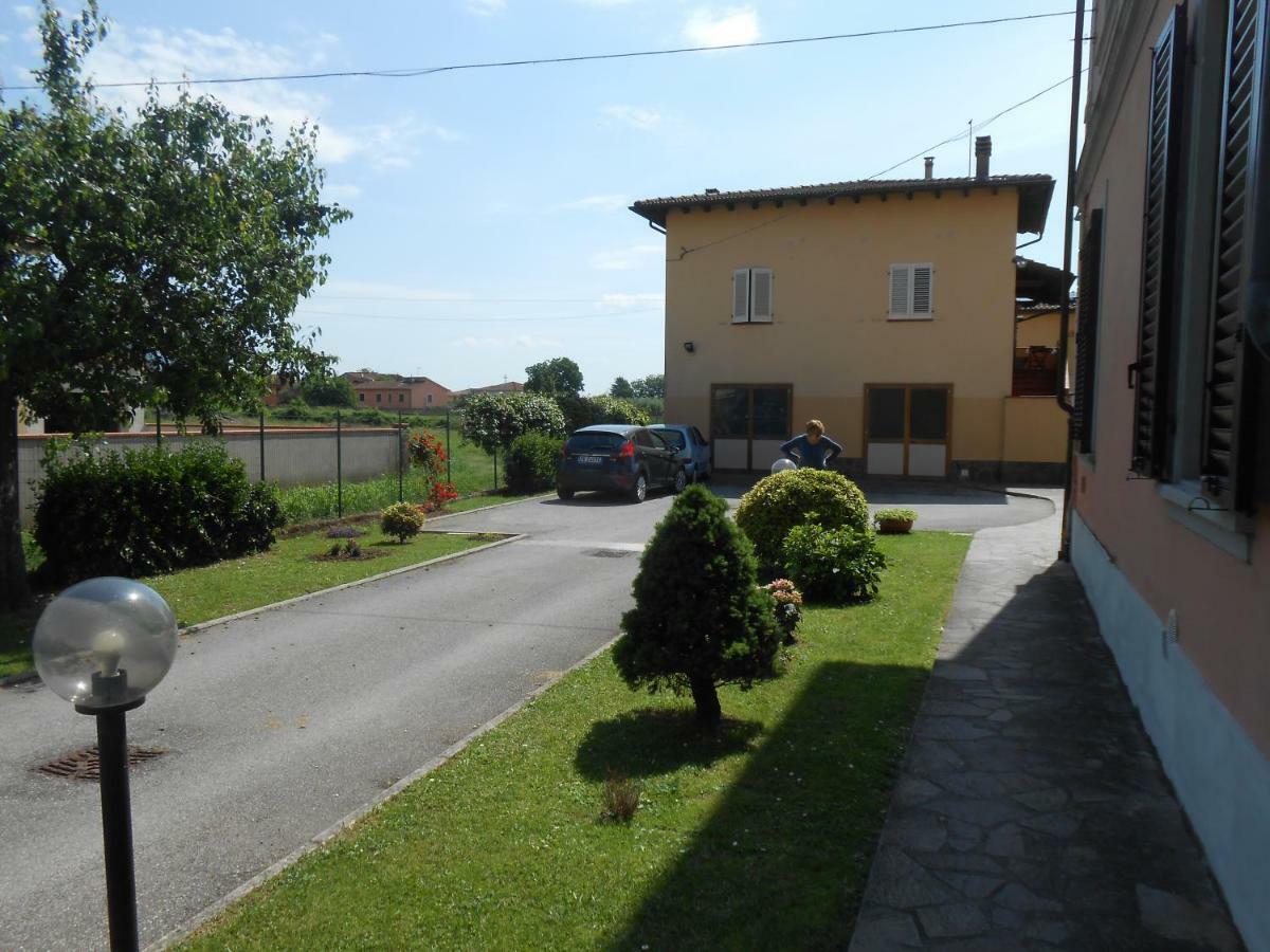 Casa vacanze Orsi Lucca Esterno foto