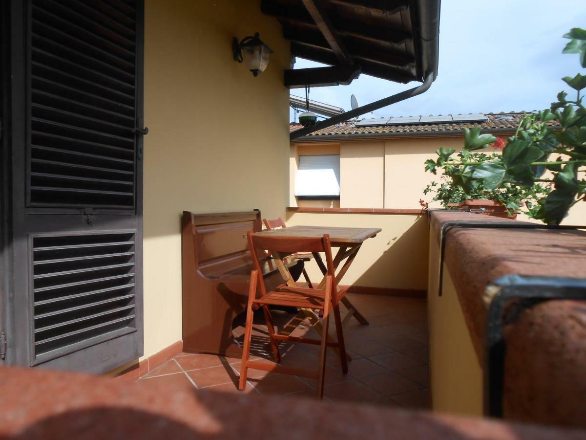 Casa vacanze Orsi Lucca Esterno foto
